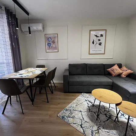 Charming Comfort Apartment Tirana