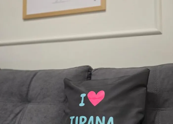 Charming Comfort Apartament Tirana